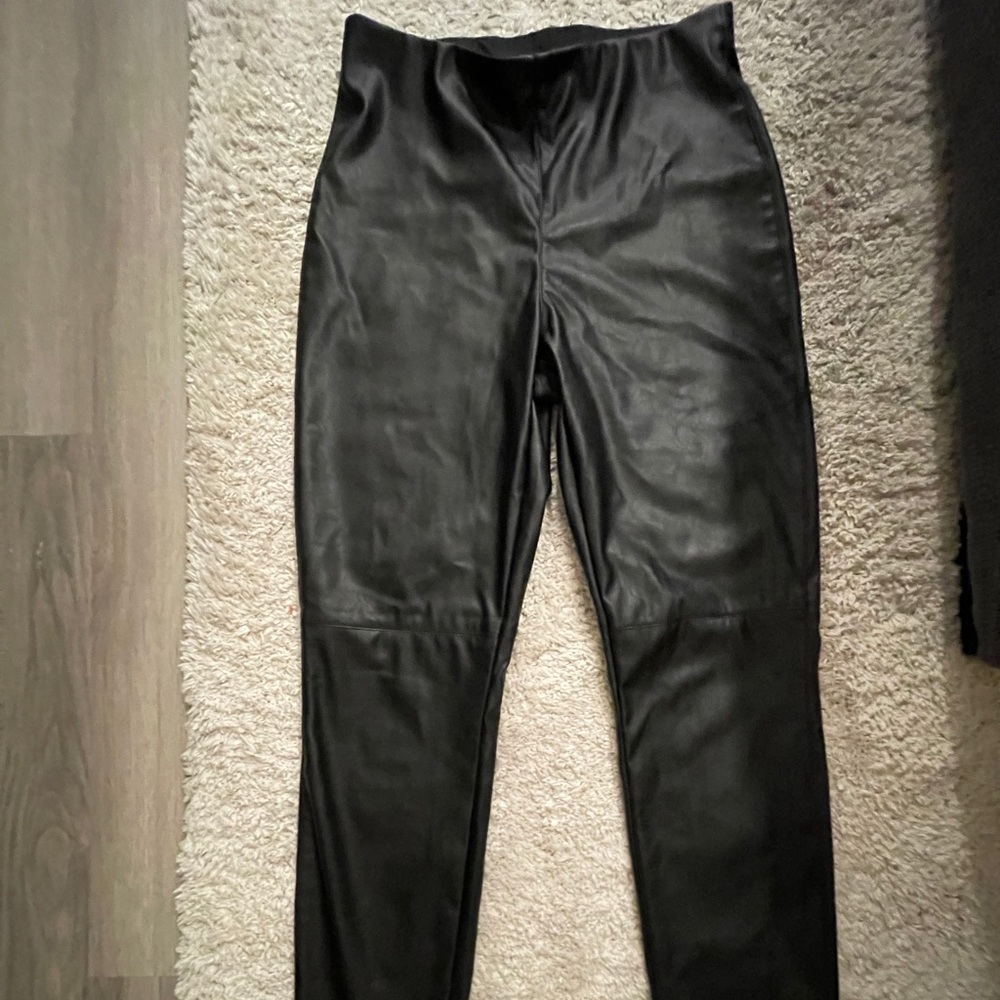 H&M Women’s Faux Leather Leggings